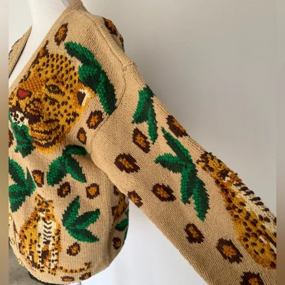 Cardigan Bay Vintage Hand Knitted Animal Themed Buttoned Down Sweater - Size M. - Picture 7 of 11